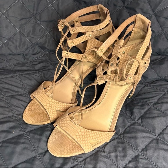 Vince Camuto Shoes - Vince Camuto Nude Snakeskin Gladiator Heels | Lace-Up Strappy Sandals Size 8.5